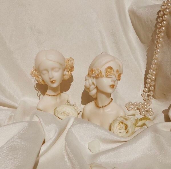 Screenshot Cover Eyes Girl (Quantity: 1)