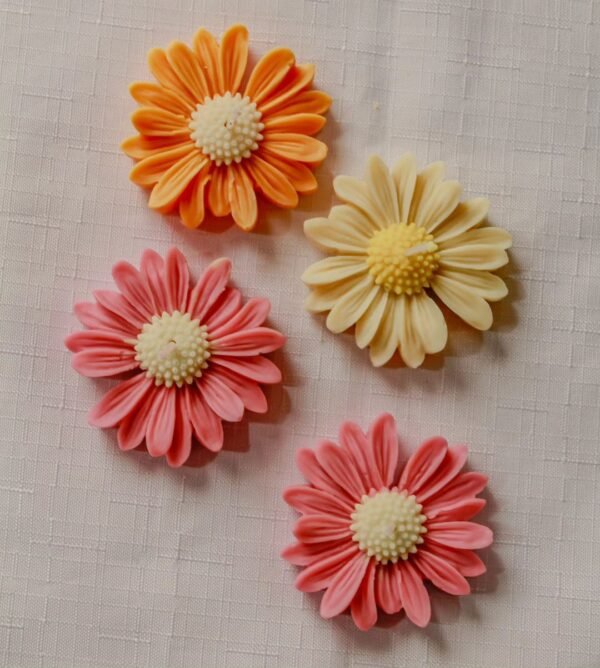 Daisy Candle 1 By Secret Ember Daisy Candle (Pack of 3)