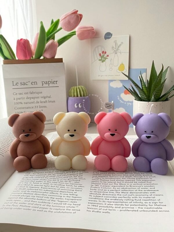 sitting bear candle 7 by secret ember Big Bear Candle (Quantity: 1)